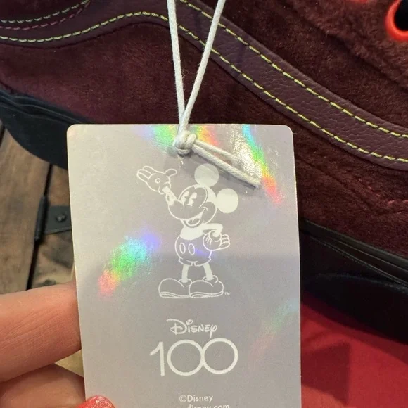 Vans x Disney Snow White Old Skool Stackform Sneaker - Picture 13 of 16